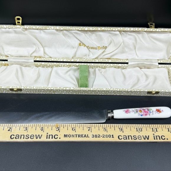 Royal Crown Derby Derby Posies Wedding Cake Knife with Box Bone China England - Picture 4 of 5